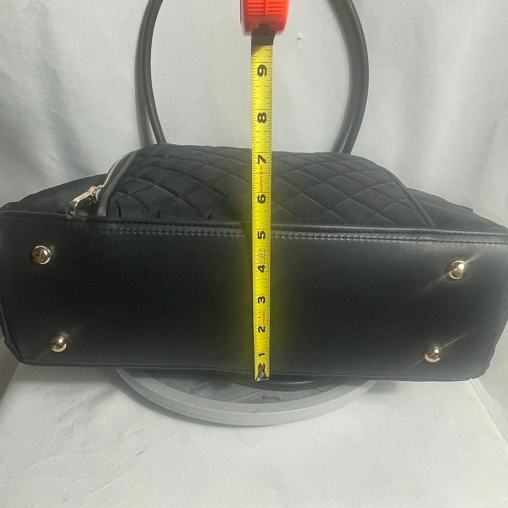 Ellen Tracy Black Nylon Tote Bag Quilted Pocket Large Zip Shoulder Bag